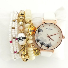 Дамски часовник в комплект с гривни в бяло