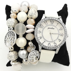 Дамски часовник и гривни в бяло