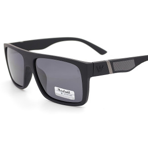 Мъжки слънчеви очила Polaroid в черно ARMANI