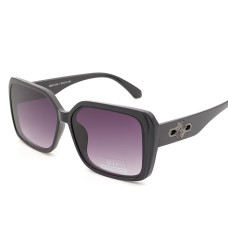 Дамски слънчеви очила с УВ защита Air sunglasses с черна рамка и декоративна четирилистна детелина