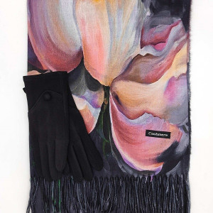 Топъл кашмирен шал и ръкавици в черно-Подаръчен комплект за жена