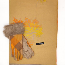 Шал и ръкавици в бежово и оранжево – луксозен подарък за жена Шал и ръкавици в бежово и оранжево – луксозен подарък за жена