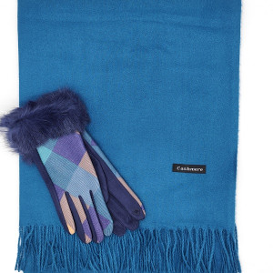 Шал и ръкавици в петролно синьо – Стилен зимен подарък за жена