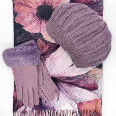 Дамски комплект – кашмирен шал с флорален мотив, барета и ръкавици в люляков цвят