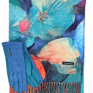 Шал и ръкавици в синьо и зелено – Луксозен подарък за жена Шал и ръкавици в синьо и зелено – Луксозен подарък за жена