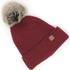 Дамска зимна шапка с пух в бордо – българско производство Дамска зимна шапка с пух в бордо – българско производство