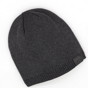 Мъжка зимна шапка в тъмно сиво изчистен модел