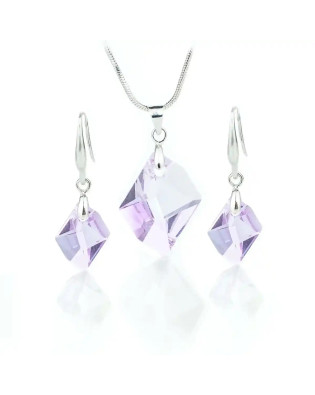 Комплект бижута Сваровски Rhombus Violet – Лилаво колие и висящи обеци Комплект бижута Сваровски Rhombus Violet – Лилаво колие и висящи обеци