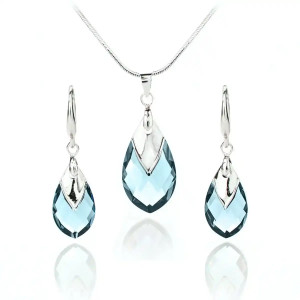 Комплект бижута Сваровски Aquamarine – колие и обеци със сини кристали капка