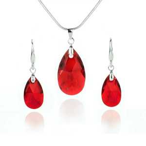 Комплект SWAROVSKI колие и обеци Drop L.Siam Shimer в червено Комплект SWAROVSKI колие и обеци Drop L.Siam Shimer в червено