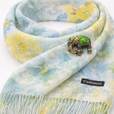 Елегантен дамски шал и брошка слонче-Подаръчен комплект Елегантен дамски шал и брошка слонче-Подаръчен комплект