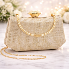 Малка официална чанта с нестандартен дизайн с дръжка и синджир златиста
