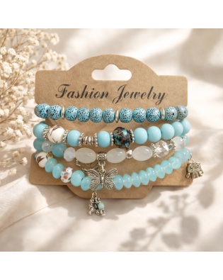 Дамска гривна със светло сини мъниста и висулка пеперуда