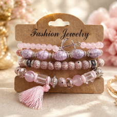 Розова дамска гривна от мъниста с котва и пискюл