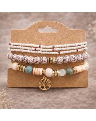 Фина дамска гривна с бели мъниста и висулка дървото на живота Фина дамска гривна с бели мъниста и висулка дървото на живота