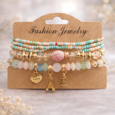 Стилна дамска гривна с пастелни мъниста и висящи висулки