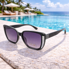 Стилни дамски слънчеви очила в черно с лилави стъкла – UV 400 защита