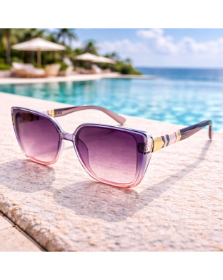 Големи дамски слънчеви очила в лилаво с цветни детайли – UV 400 защита Големи дамски слънчеви очила в лилаво с цветни детайли – UV 400 защита