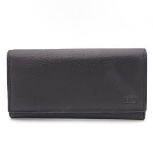 Черно дамско портмоне MD от естествена кожа с магнитно закопчаване