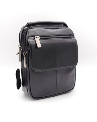 Мъжка чанта от естествена кожа с капак и горен цип 