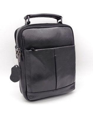 Мъжка чанта от естествена кожа с две предни отделения и дръжка – Черна