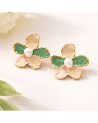 Дамски обеци цвете с перличка