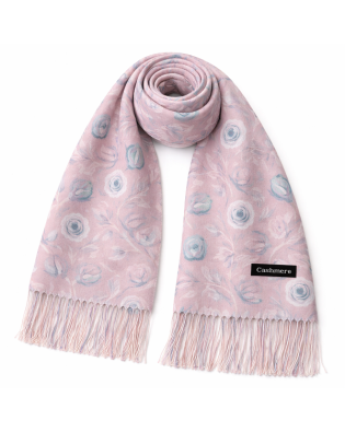 Дамски пролетен шал в розово с цветя и дълги ресни