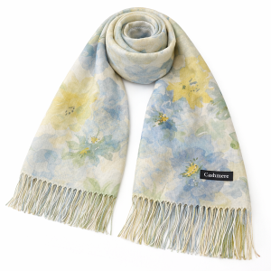 Пролетен дамски шал пъстър с дълги ресни