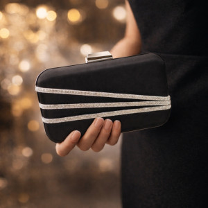 Официална дамска чанта клъч в черно с камъни сатенена