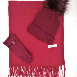 Елегантен дамски комплект в цвят бордо-Шапка, Шал и ръкавици