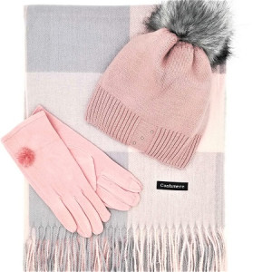 Стилен дамски зимен комплект шал, шапка и ръкавици в розово