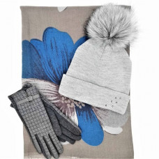 Дамски комплект шапка, шал и ръкавици в сиво с цвете.