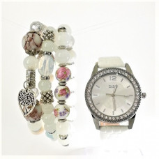 Дамски комплект часовник и гривни в бяло