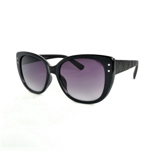 Качествени дамски слънчеви очила в черно