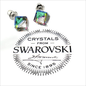 Обеци на винт кристали SWAROVSKI кубче Vitral Medium